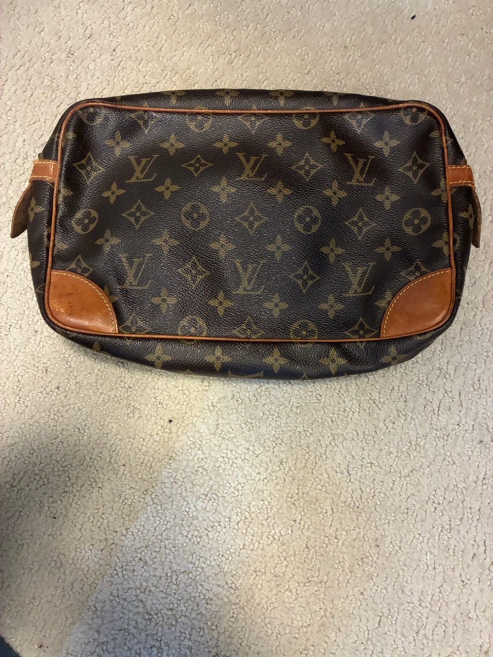 Louis Vuitton Brown Monogram Canvas Men’s Toiletry Pouch👝